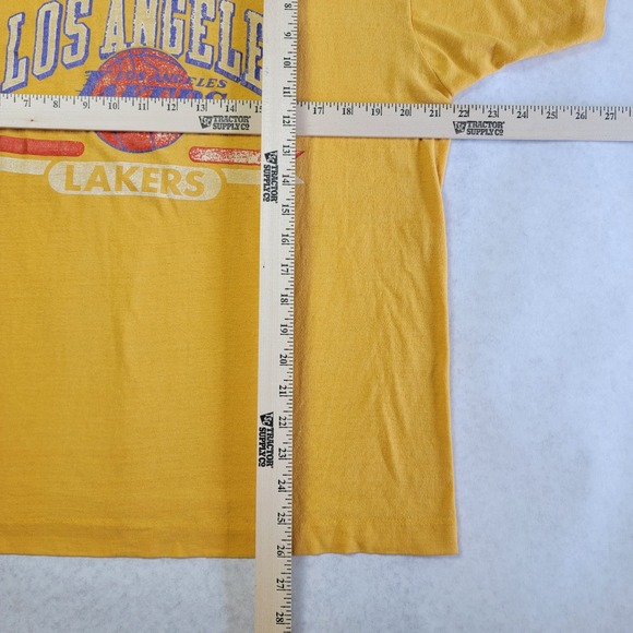 Vintage Champion Los Angeles Lakers T Shirt Yellow XLarge Basketball Graphic Tee - Picture 16 of 16